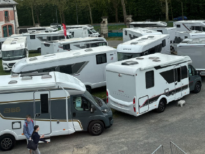 exposition de camping-cars